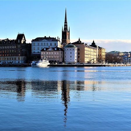Central Apartment 5Min Drive To The Airport. Stockholm Exteriör bild