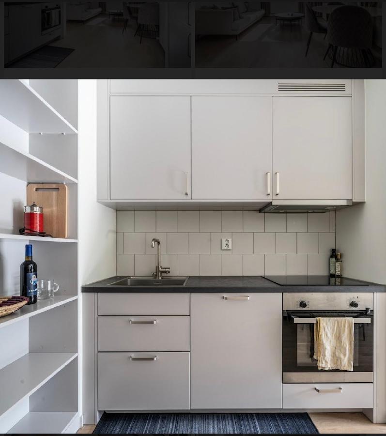 Central Apartment 5Min Drive To The Airport. Stockholm Exteriör bild