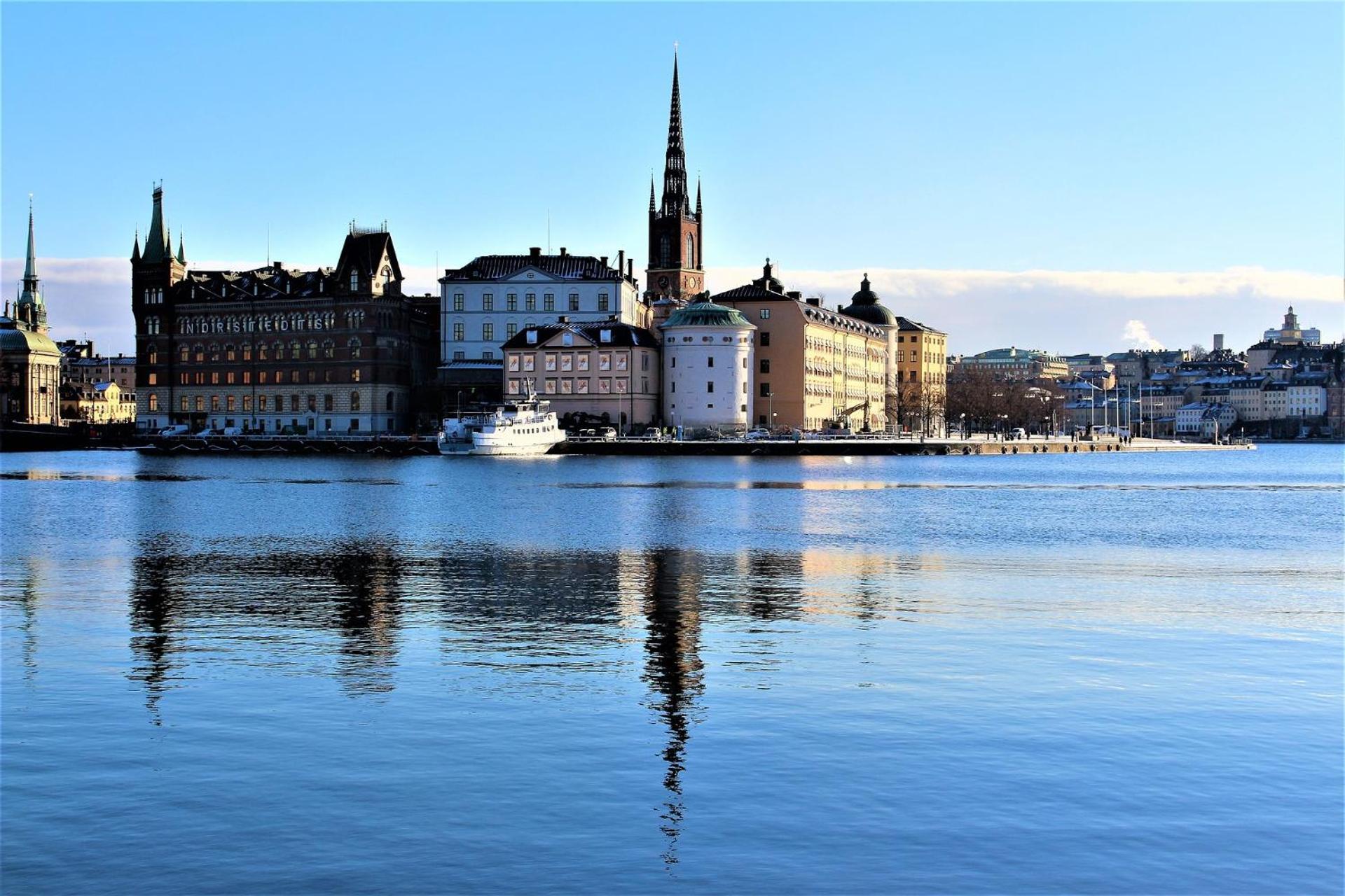 Central Apartment 5Min Drive To The Airport. Stockholm Exteriör bild